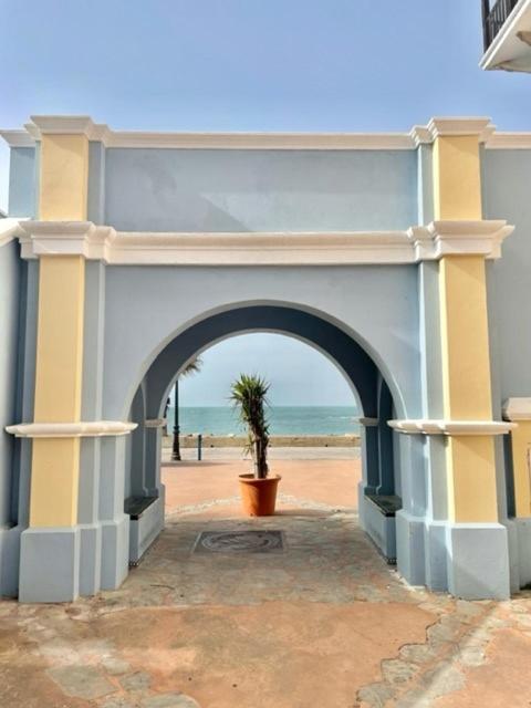 Gatu Sherry, Junto Puerto Deportivo Y Playa " Preferente Mayores De 25 Anos Y Familias " El Puerto de Santa María Εξωτερικό φωτογραφία